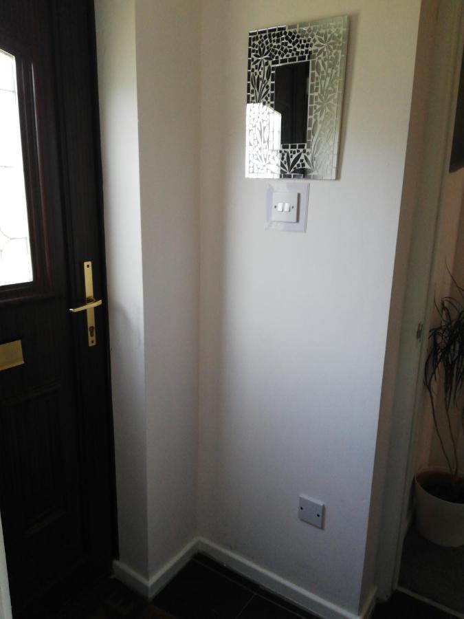 Little Cosy Cwtsh Pontyclun Exterior foto