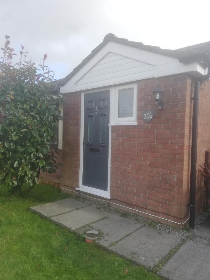 Little Cosy Cwtsh Pontyclun Exterior foto